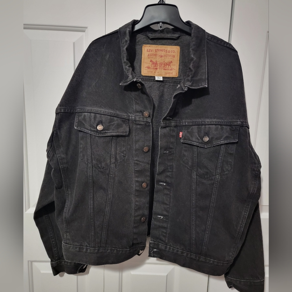 1998 Vintage Black Denim Levi's Jacket